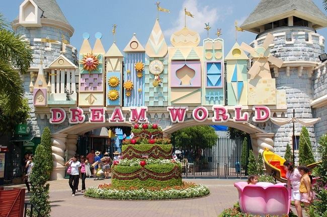 Dream World-công viên vui chơi giải trí tràn ngập sắc màu sặc sỡ 